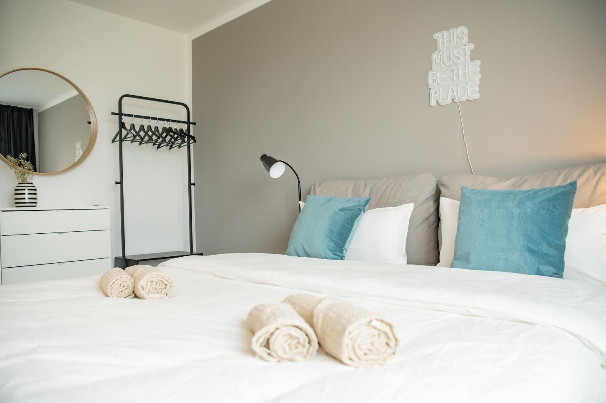 Apartments Strauss Near Bs-Hauptbahnhof Braunschweig Eksteriør billede